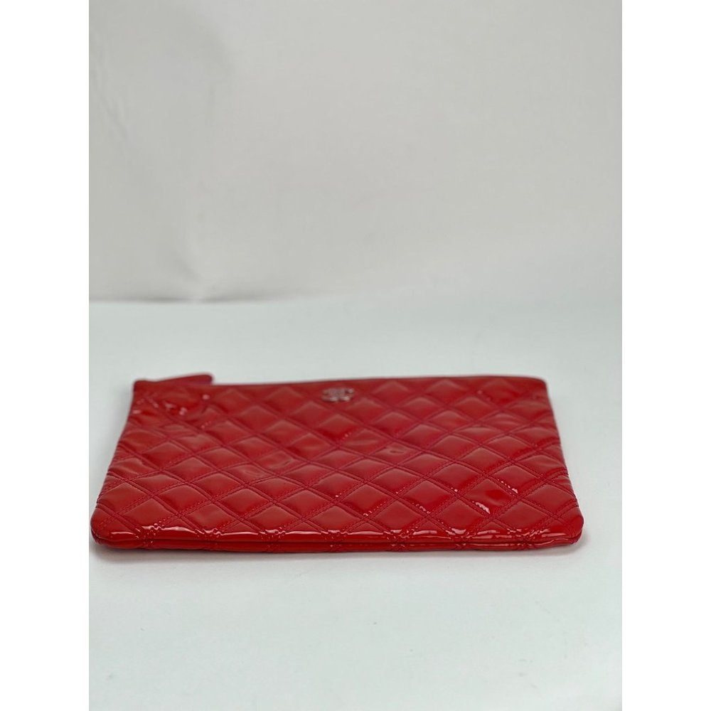 Chanel Patent Quilted Medium Cosmetic Case Dark Pink - Picture 5 of 15